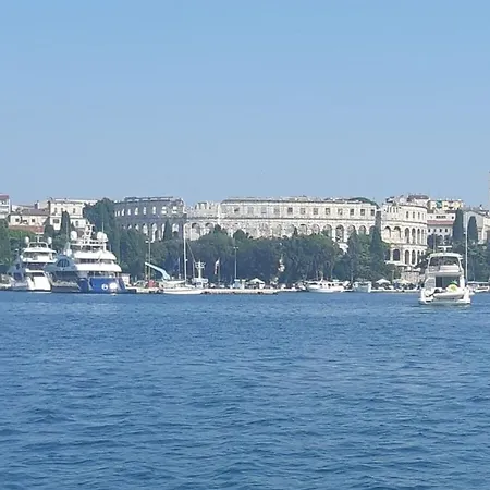Casa vacanze Kascuni A4 *