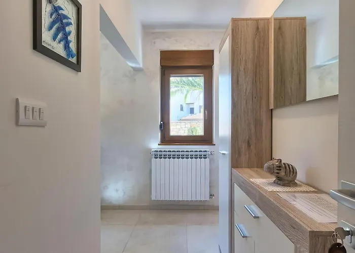 Semesterbostad Kascuni A4 Pula