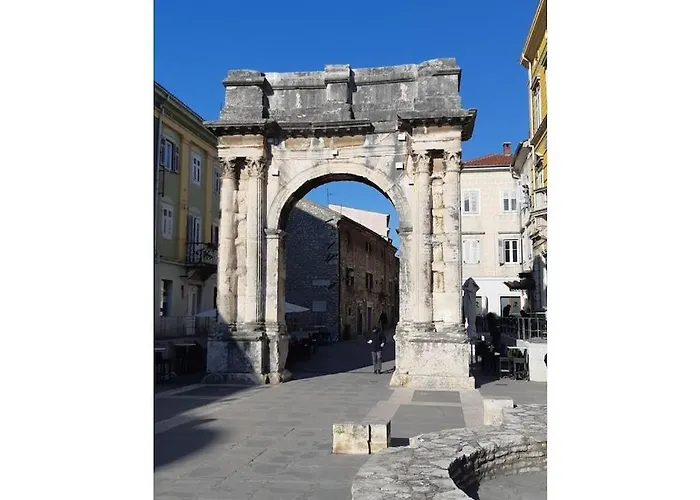 Semesterbostad Kascuni A4 Pula